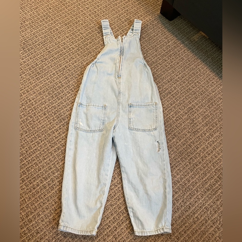 Zara kids 4-5 denim distressed overalls